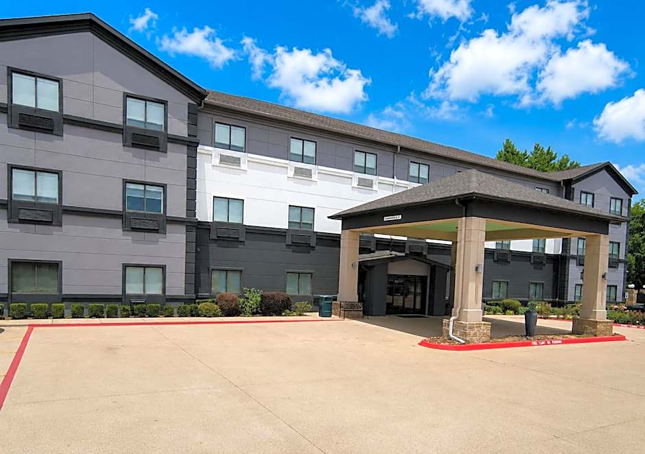 Grander Inn & Suites by IHG