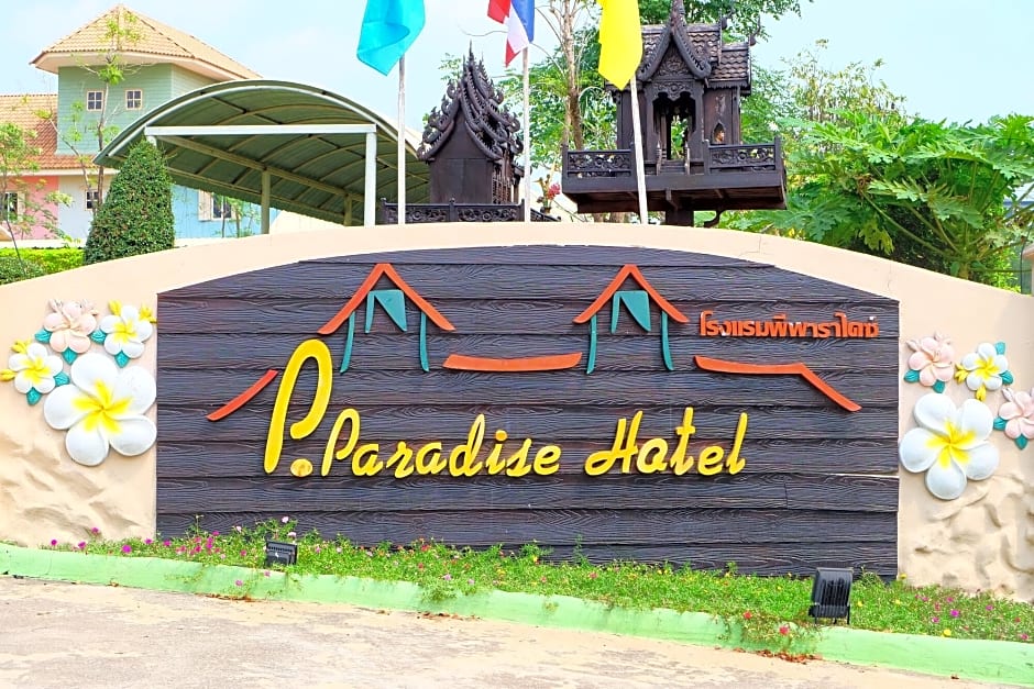 P Paradise Hotel