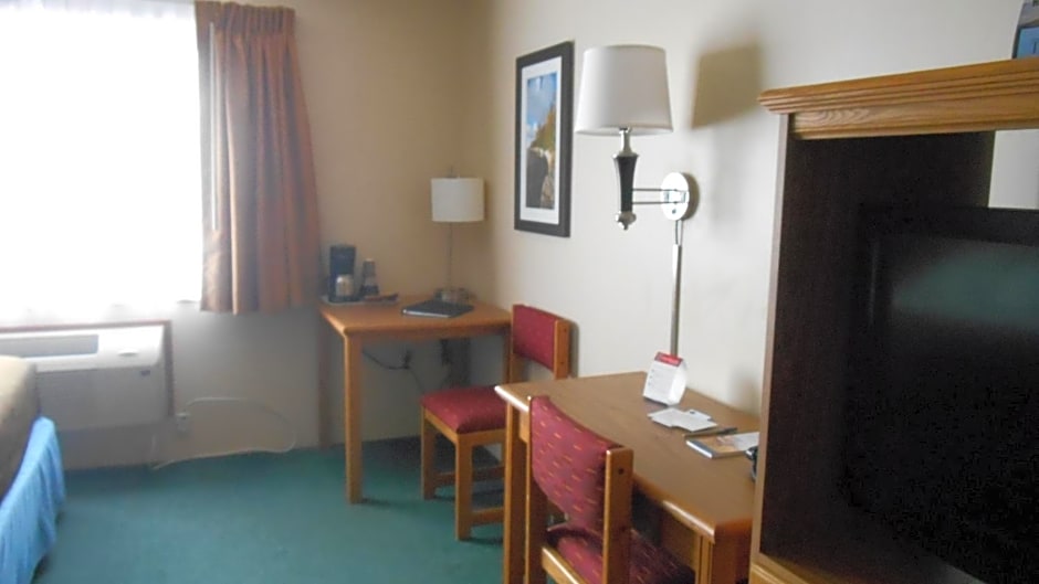 AmericInn by Wyndham Sturgeon Bay