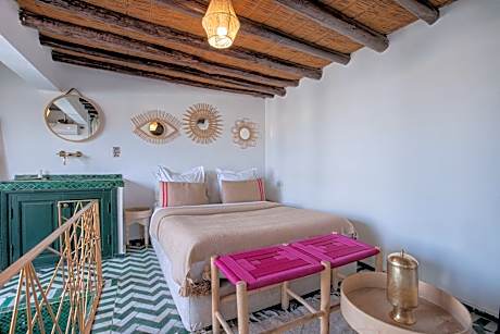 Deluxe Suite with Spa Bath