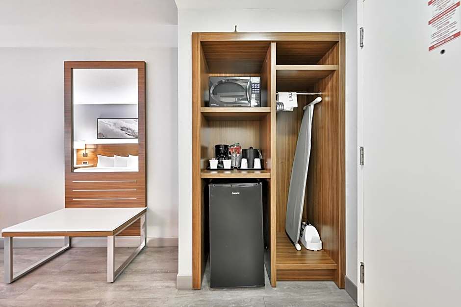 Admiral Inn Mississauga