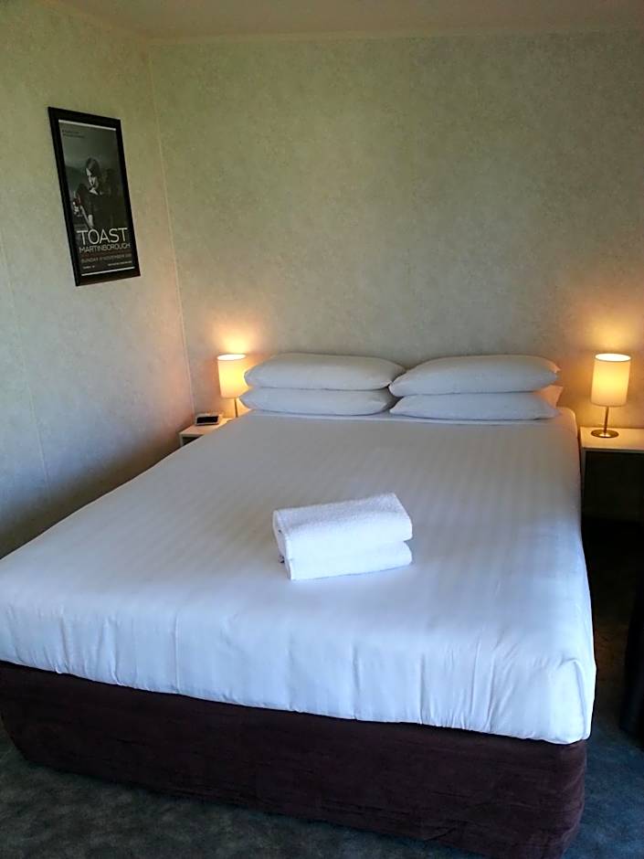 Martinborough TOP 10 Holiday Park