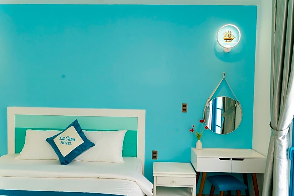 La Casa Hotel