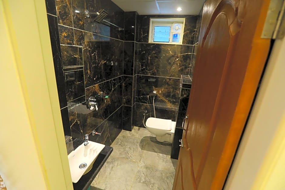 Hotel Samruddhi Comfort Stay - Airoli