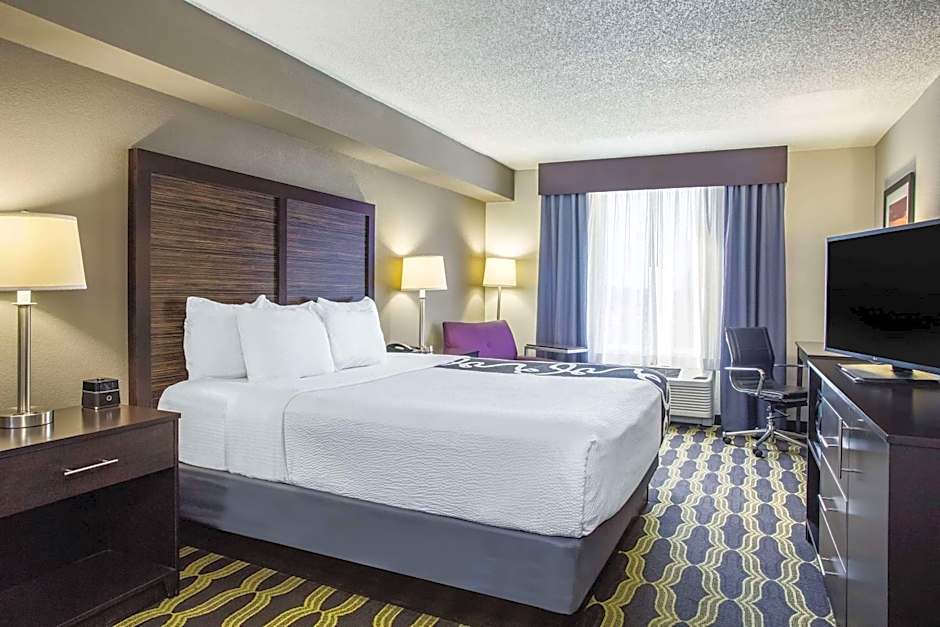 La Quinta Inn & Suites by Wyndham Lynchburg At Liberty Univ.