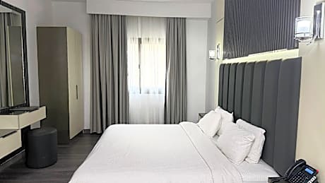 Standard King Bed with Jacuzzi