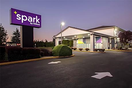 Spark by Hilton Kent Seattle