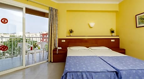 TWIN STANDARD (EXTRA BED FOR CHILD) CAPACITY 3