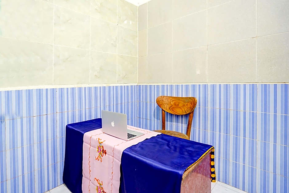 OYO Life 93061 Kost Vicky Syariah