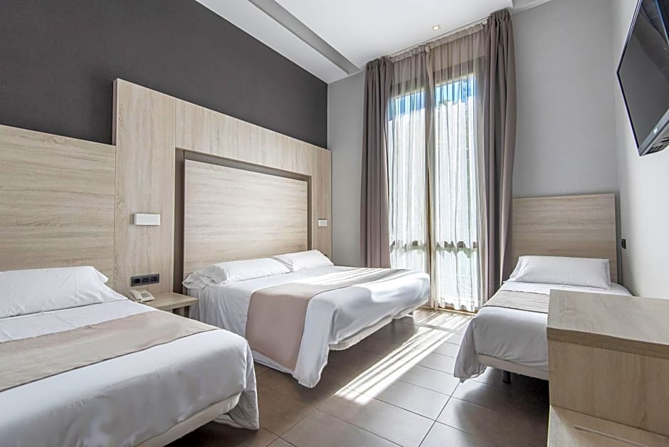Plaza Goya Rooms