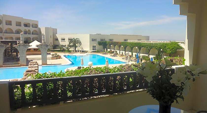 Golden Tulip Carthage Residence