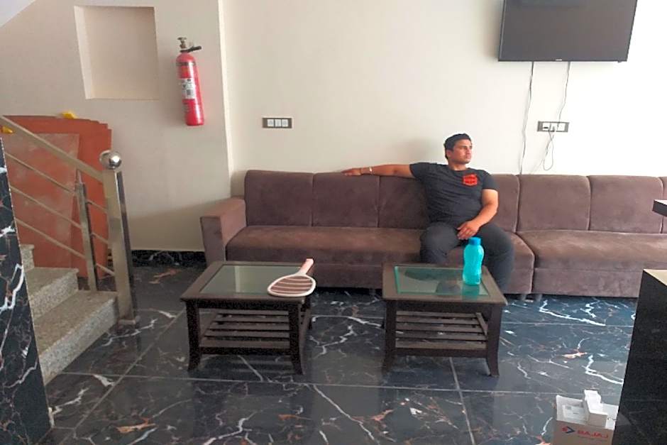 Capital O Hotel Pavani Inn – Haridwar, WV