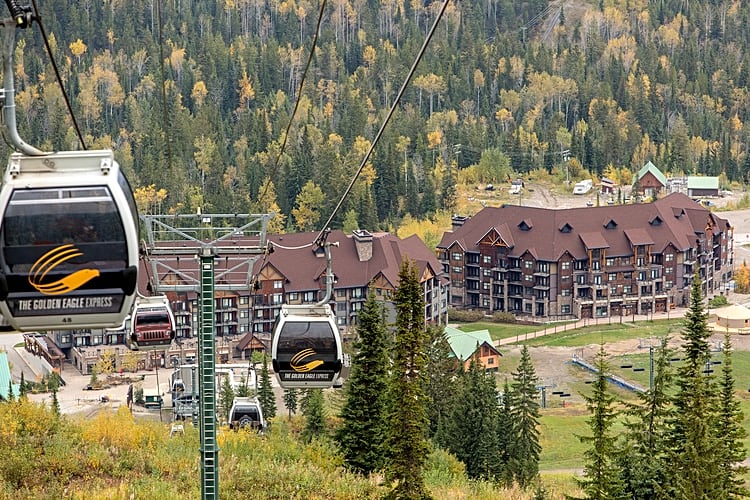 Glacier Mountaineer Lodge