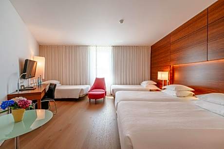 Superior Family Room (2 Adults + 2 Child up to 12 years)