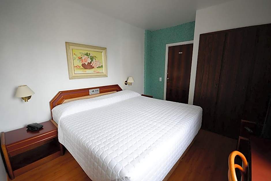 Caravelle Palace Hotel