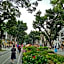 Manhaosi Hotel (Guangzhou Shangxiajiu Pedestrian Street Shamian Scenic Area)