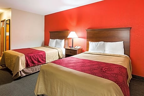 2 Double Beds, Smoking