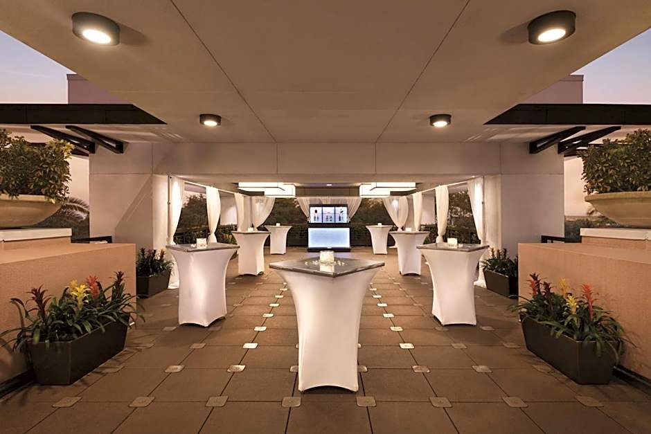 Embassy Suites by Hilton Orlando Lake Buena Vista South