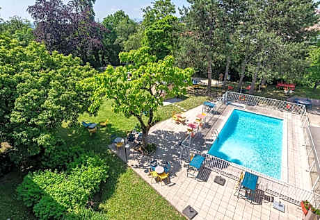 B&B HOTEL Lyon Nord 4 étoiles