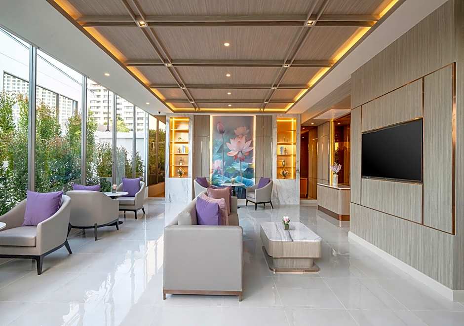 Centre Point Sukhumvit Soi 10