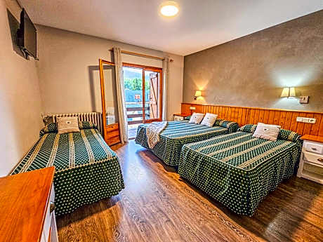 Quadruple Room with Balcony