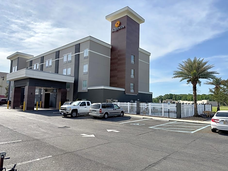 La Quinta by Wyndham Gonzales LA
