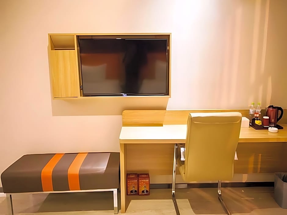 7 Days Premium Tongliao Train Station Branch