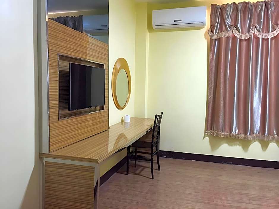 Meaco Royal Hotel-Plaridel