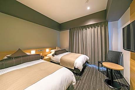 Regular Floor Twin Room with Balcony - Non-Smoking (Misaki Building) - Eco Plan(No Daily Cleaning)