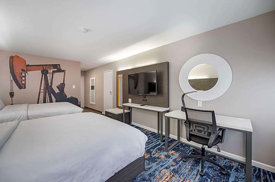 Clarion Pointe Marshall