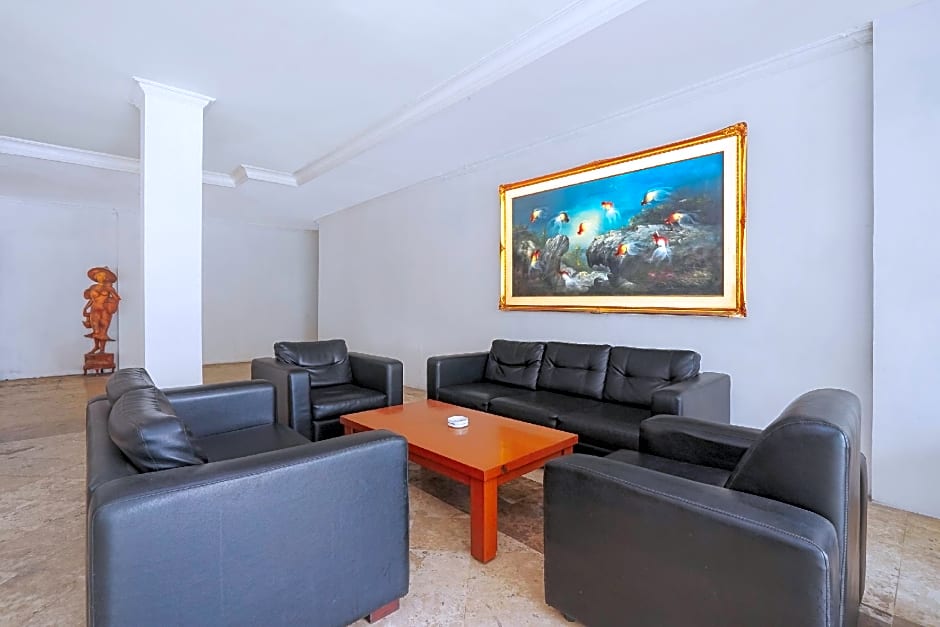 Collection O 252 Istana Permata Ngagel