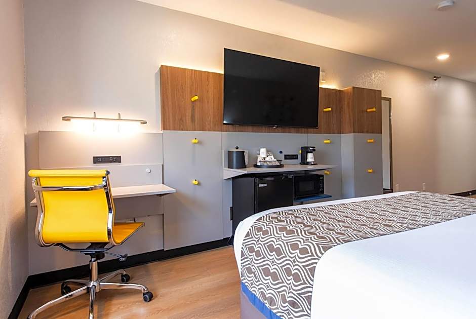 Microtel Inn & Suites by Wyndham London
