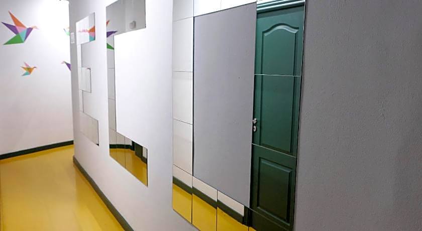 Sleep Green - Certified Eco Youth Hostel Barcelona