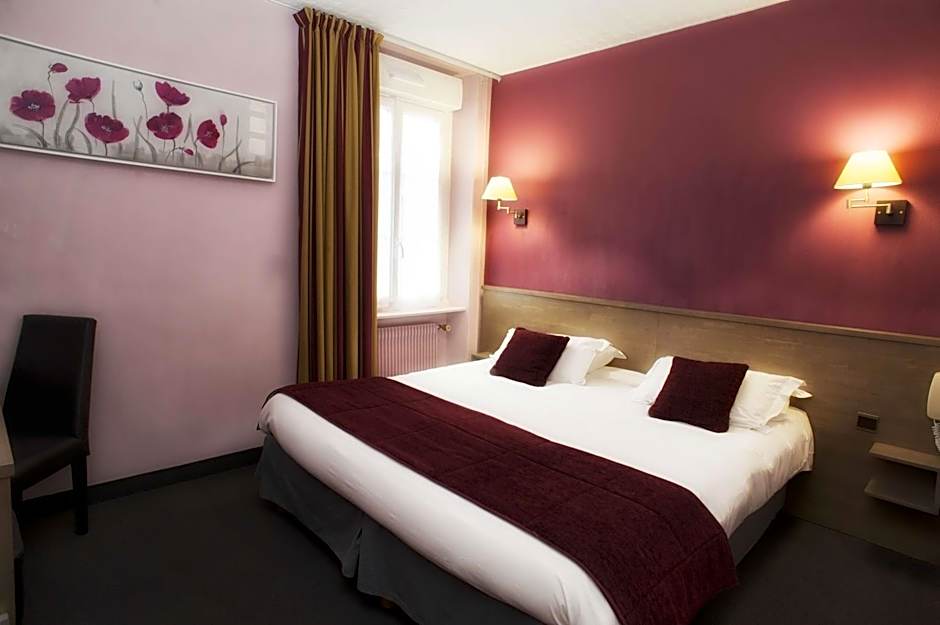 Brit Hotel Le Surcouf
