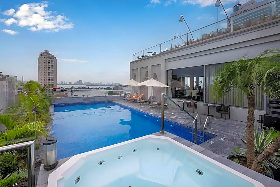 Le Jardin Hotel Haute Couture 