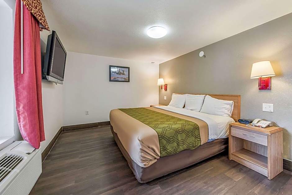 Econo Lodge Truman Inn
