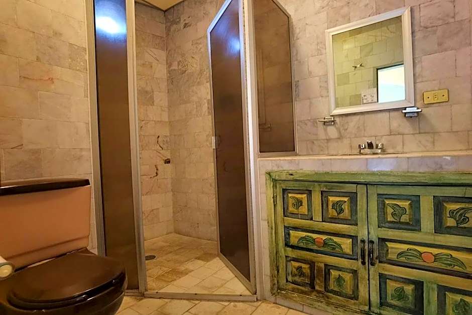 CAPITAL O Meson De La Fragua