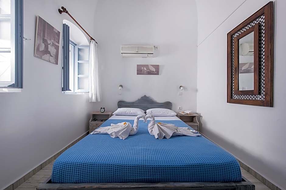 Maryloujohn Villas Oia