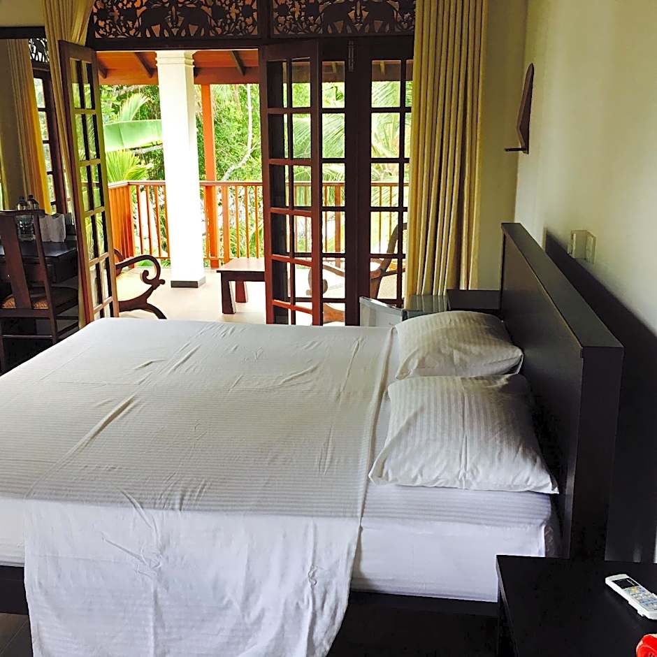 Lagoon Bentota Hotel