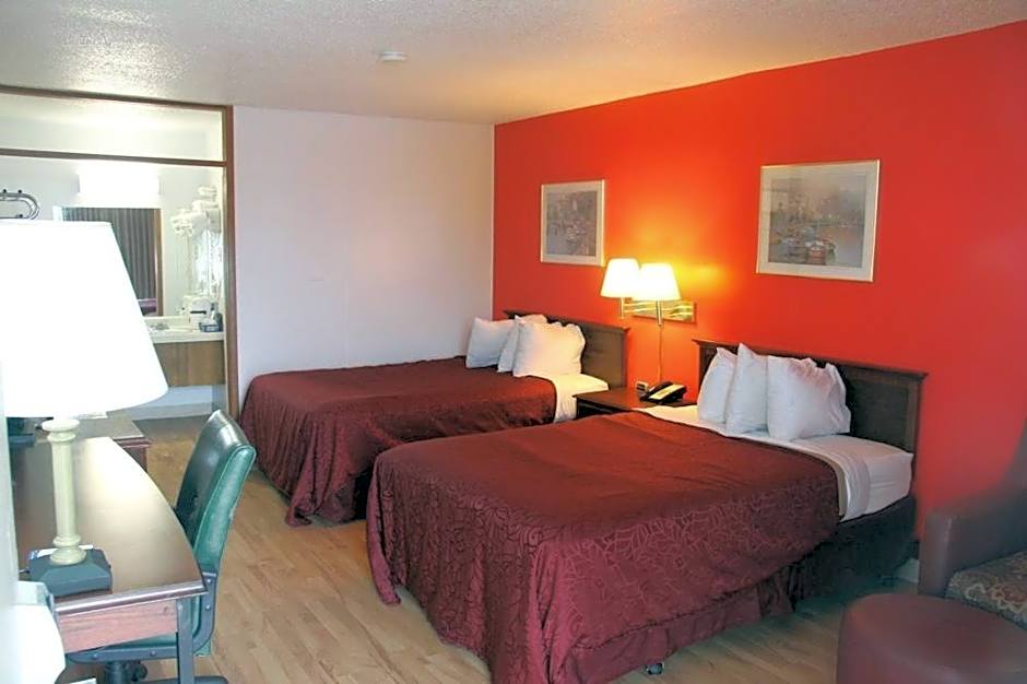 Norfolk Country Inn and Suites