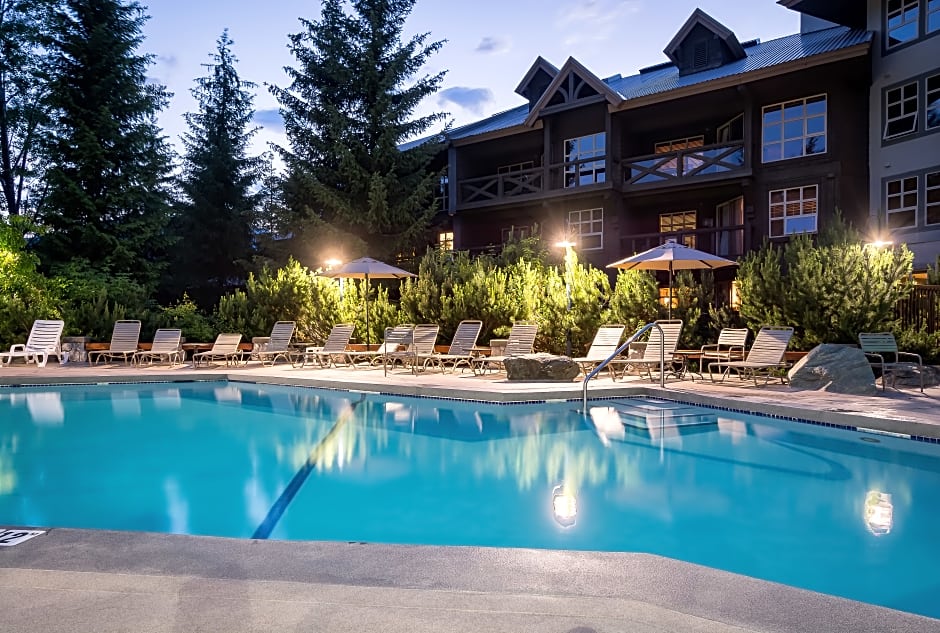 Blackcomb Springs Suites by CLIQUE
