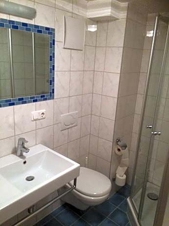 Single Room with Shower