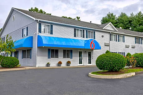 Motel 6 Bethel, CT - Danbury