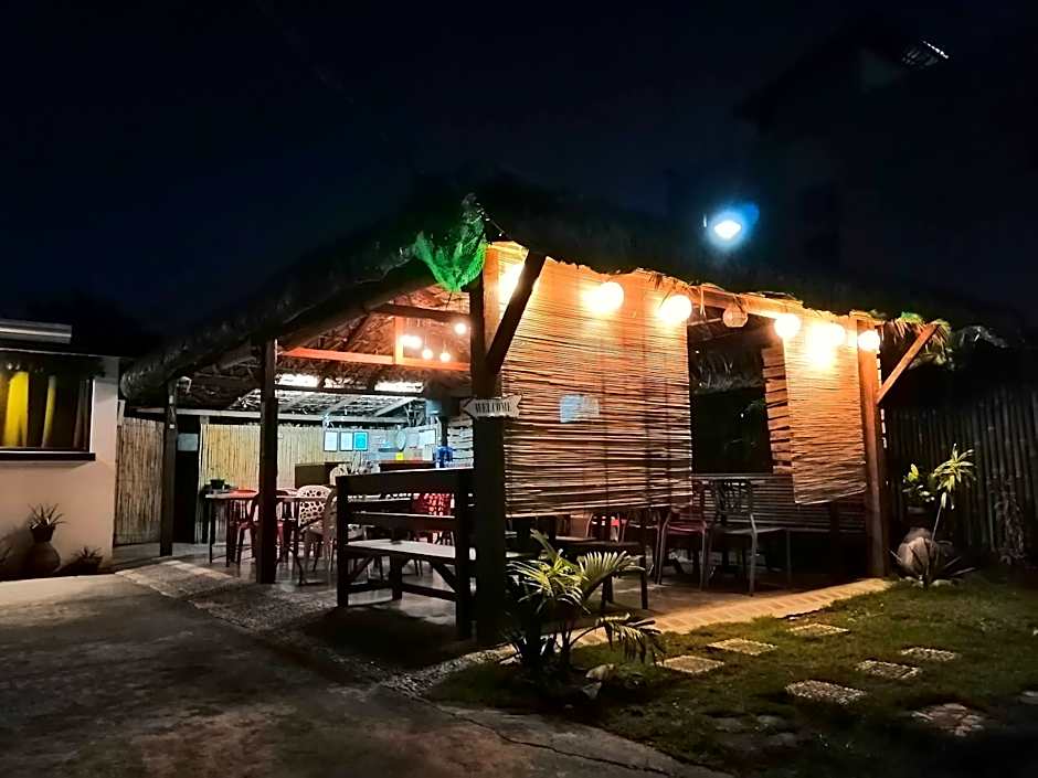 AA Travellers Pad Hotel