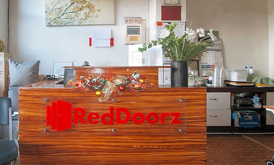 RedDoorz At Goldentown Hotel Davao City – Davao City, CO