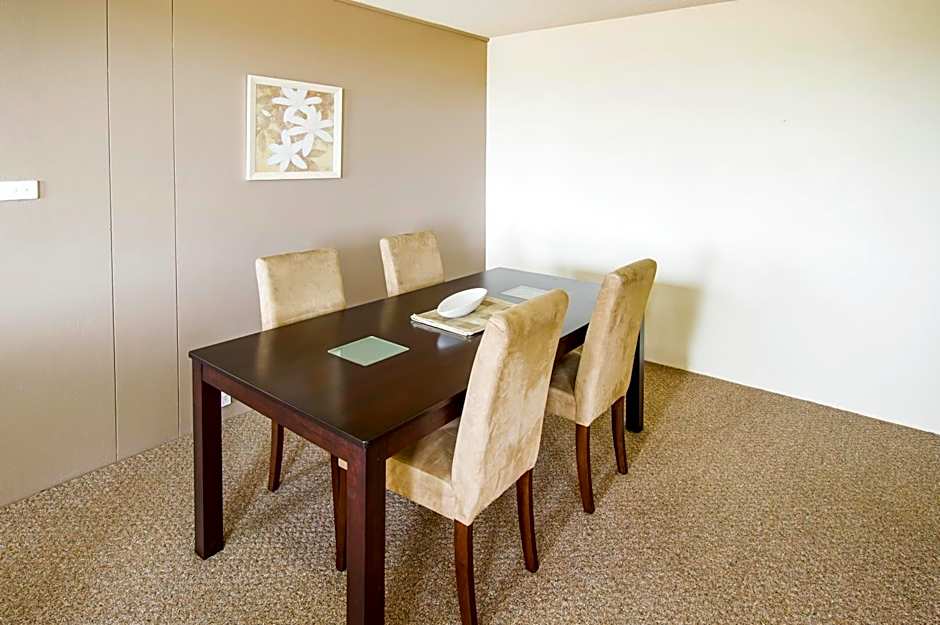 Tradewinds Apartments