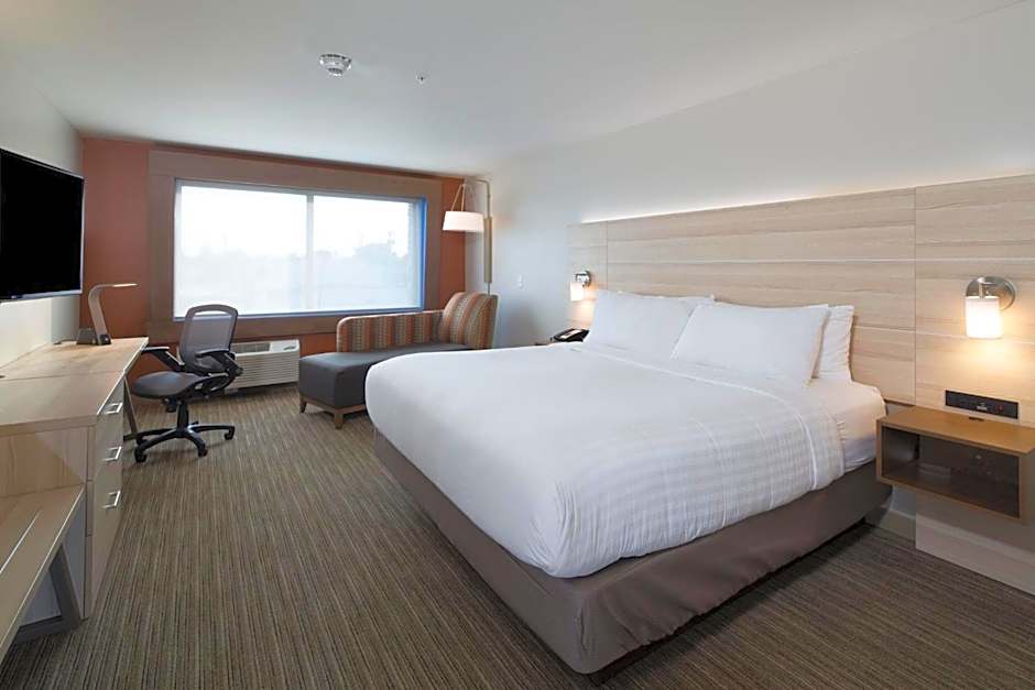 Holiday Inn Express Hotel & Suites Bay City By IHG