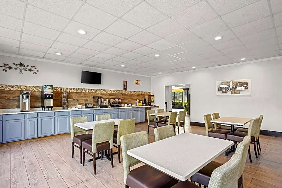 Super 8 by Wyndham Hardeeville/Savannah North