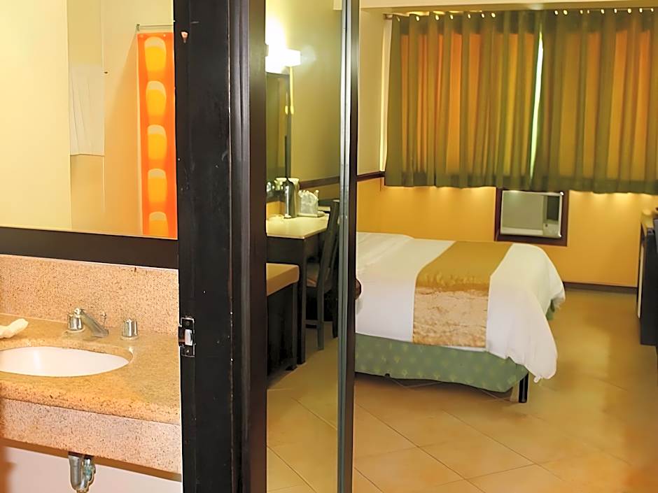 Goldenfield Kundutel