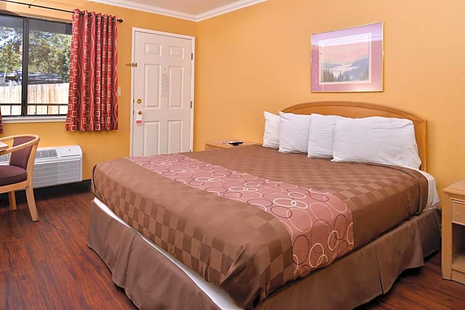 Americas Best Value Inn & Suites Clearlake Wine Country